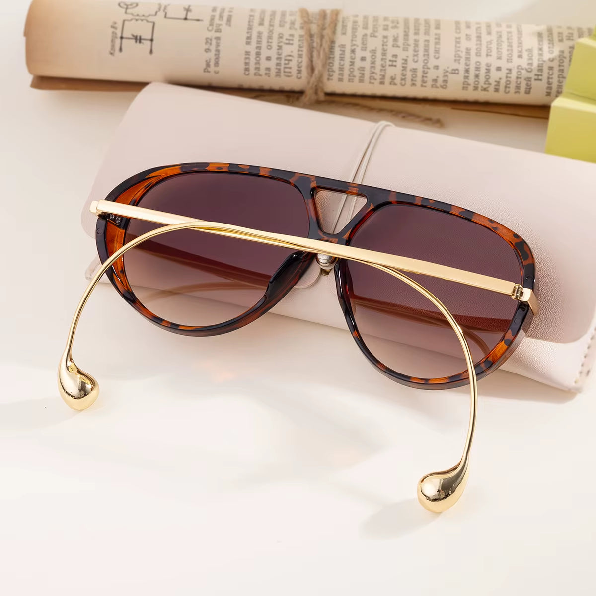  Designer round Oversized Double Bridge UV400 Sunglasses for Women