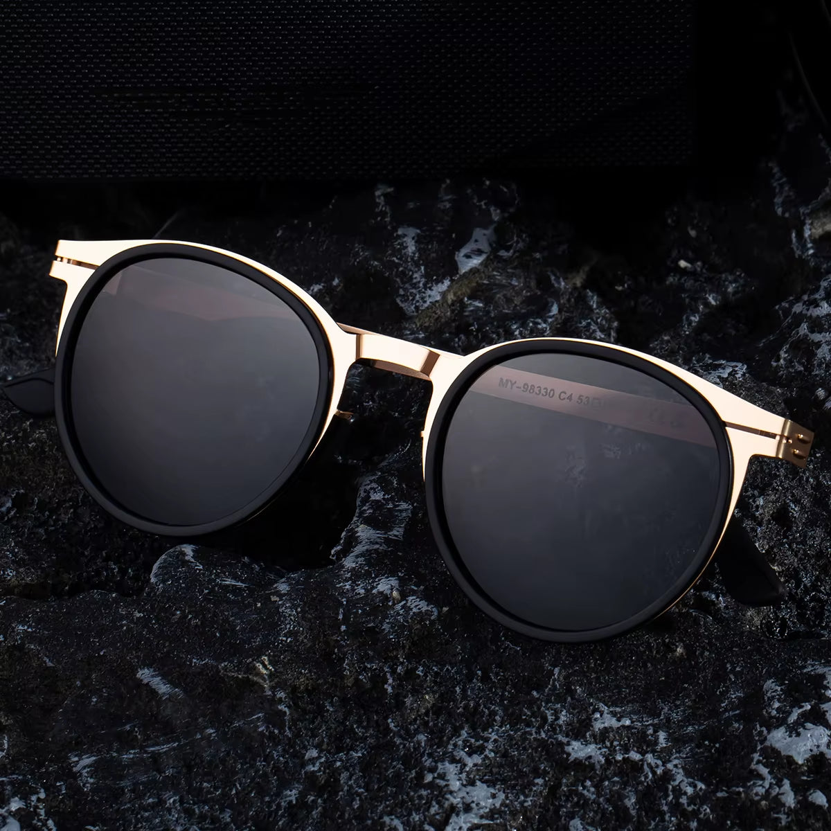  Cat Eye Stainless Steel Screwless Hinge Polarized UV400 Sunglasses for Men