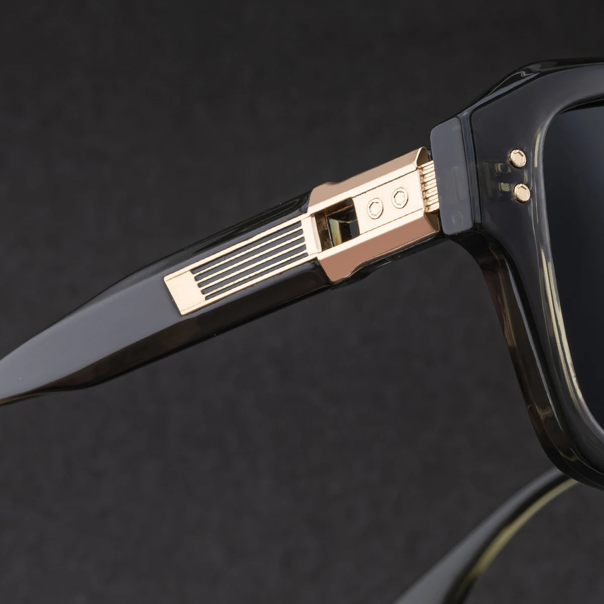 Designer Square Polarized Fishing Driving UV400 Sunglasses for Men