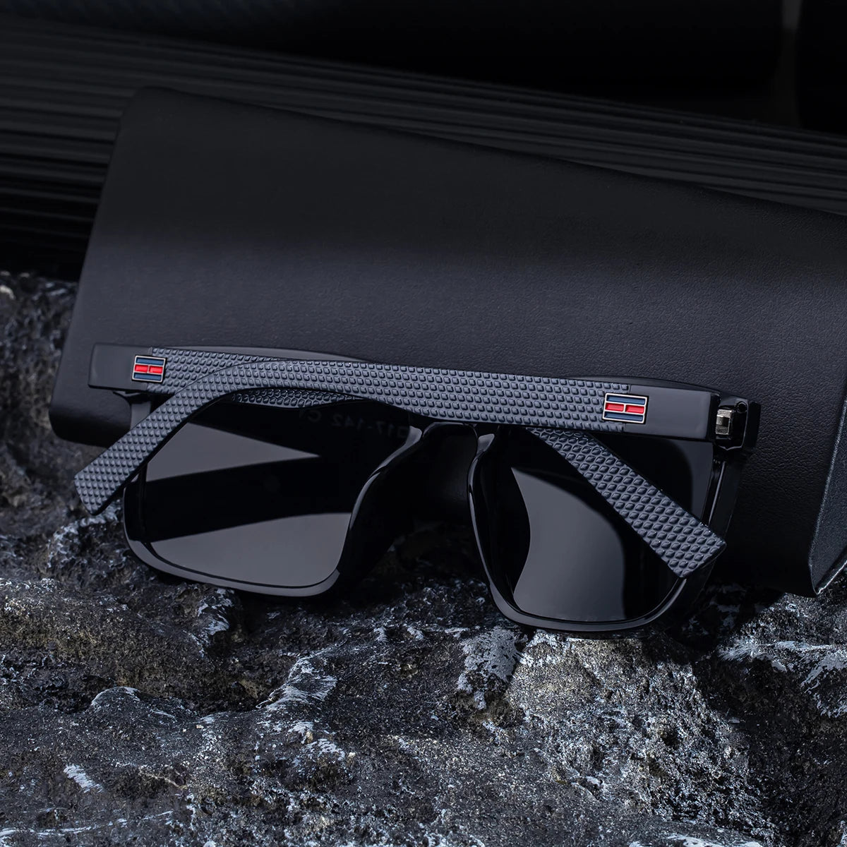 Fashion Square Frame TAC Lens Polarized Driving UV400 Sunglasses for Men