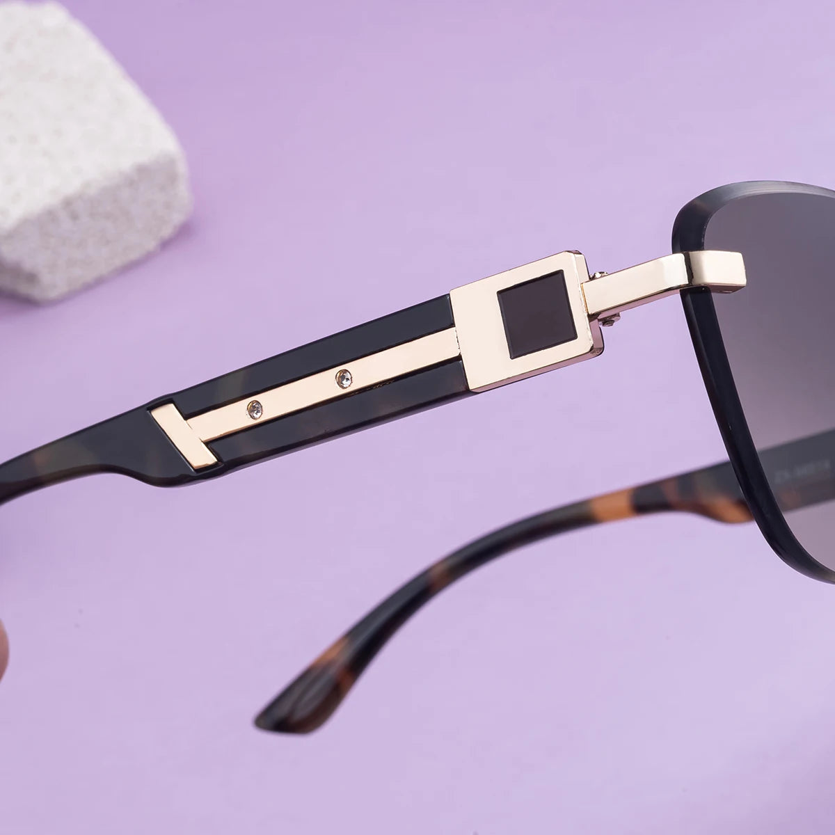Designer Rimless Cat Eye Diamond Cut Lens UV400 Sunglasses for Women