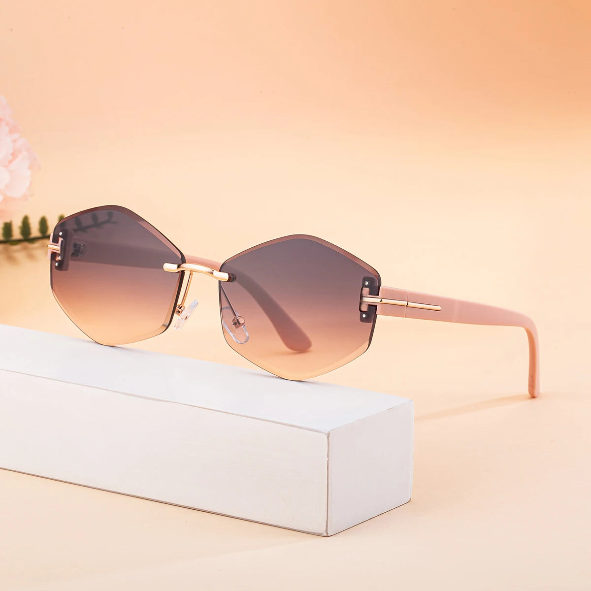 Designer Rimless Polygonal Shaped UV400 Sunglasses for Women