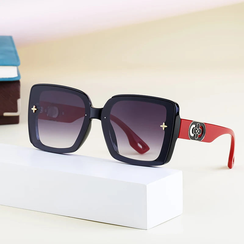 Designer Personality Square PC Frame UV400 Protection Sunglasses for Women