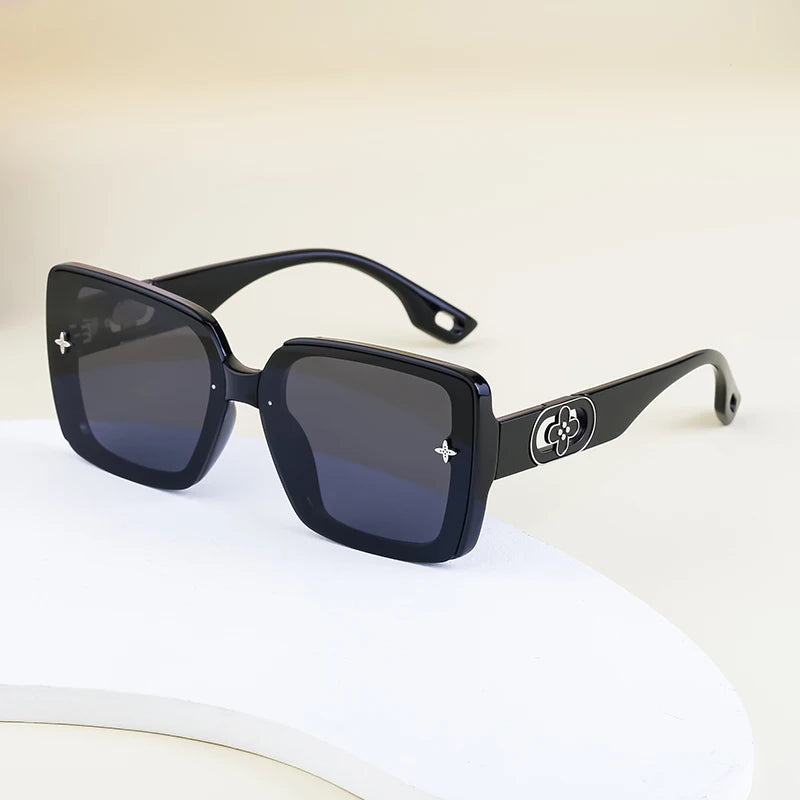 Designer Personality Square PC Frame UV400 Protection Sunglasses for Women