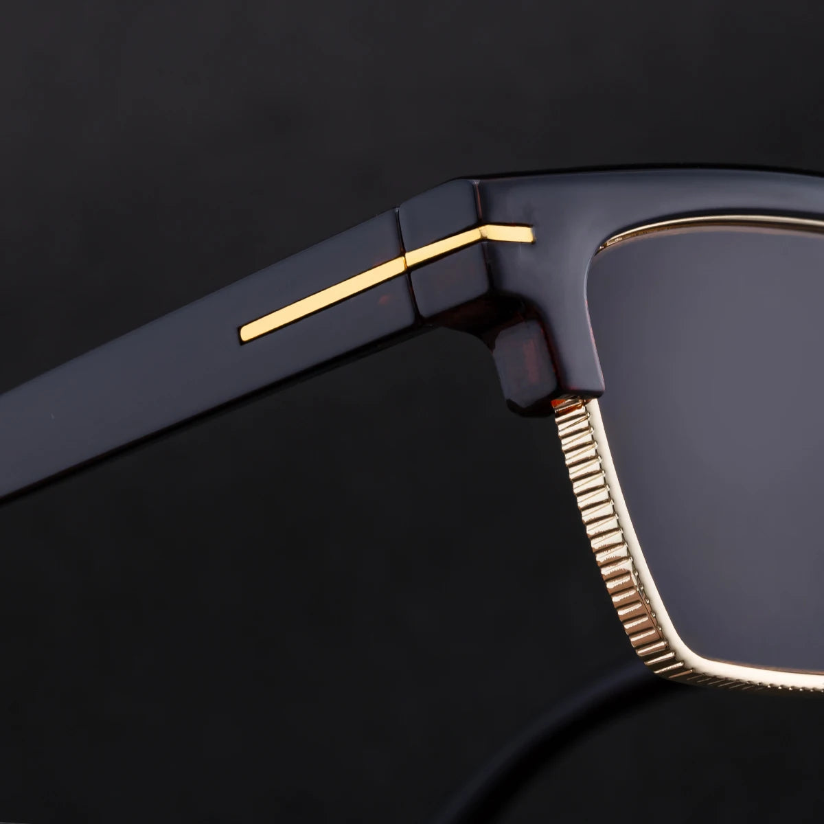 Designer Square Metal Frame UV400 Protection Sunglasses for Men 