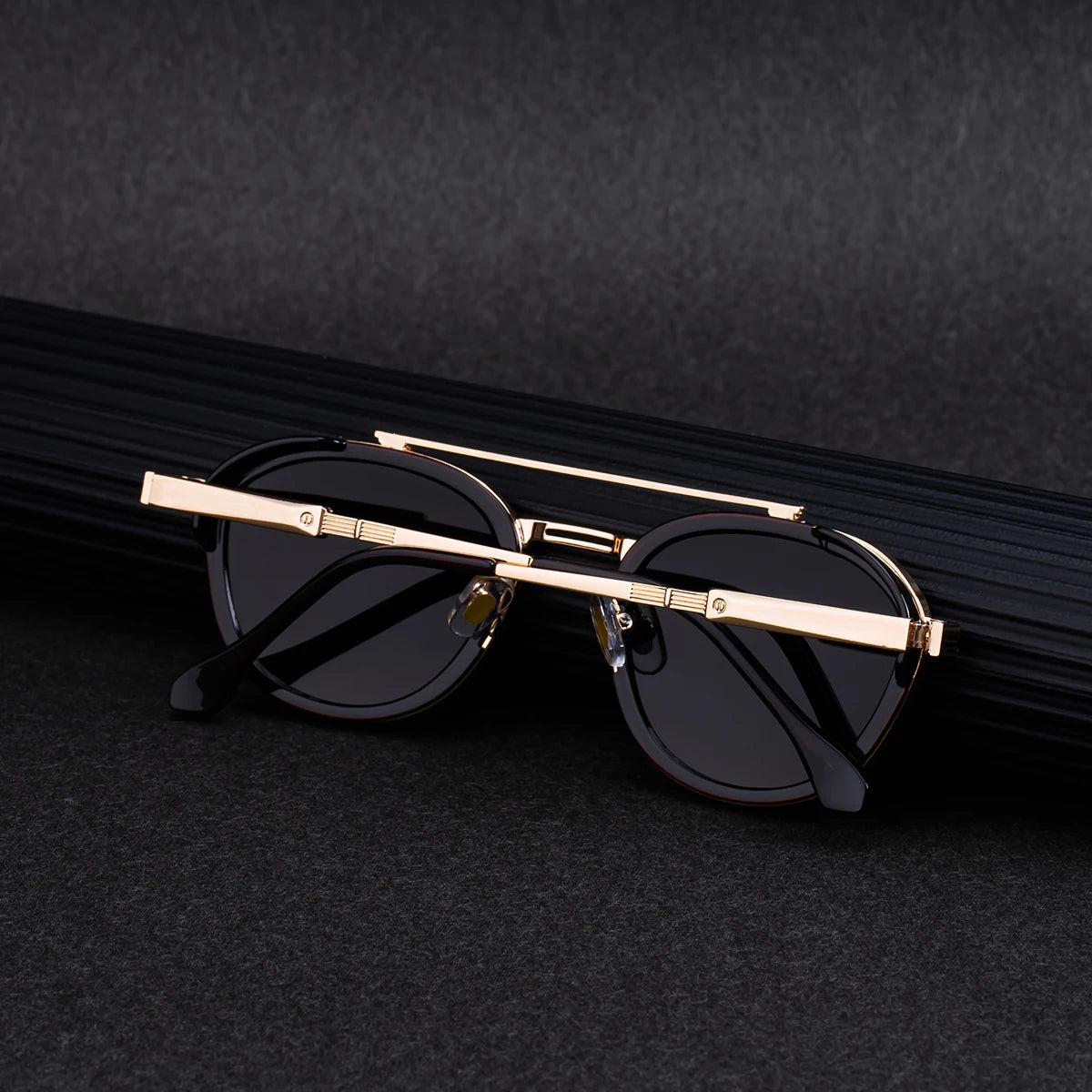 Designer Punk Style Oval Metal Double Bridge UV400 Sunglasses for Men