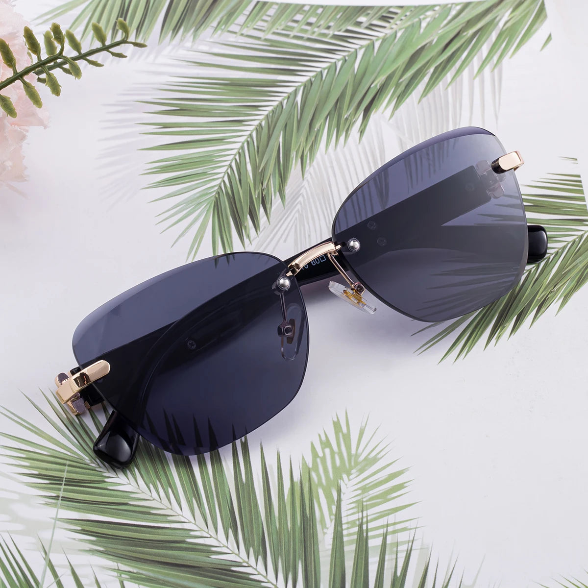 Designer Cat Eye Rimless Diamond Cut Lens UV400 Sunglasses for Women