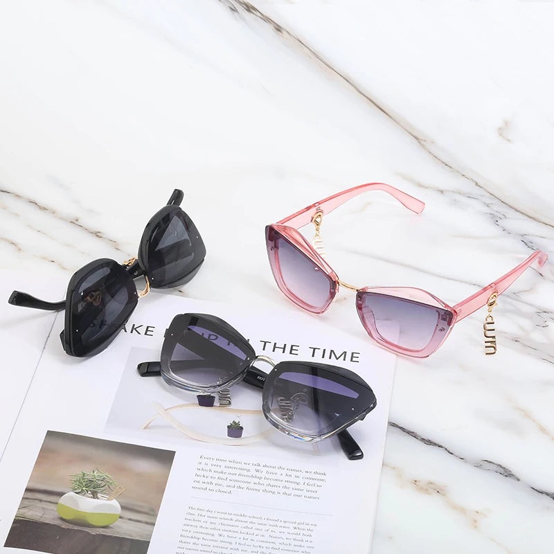 Designer Cat Eye with Chain UV400 Sunglasses for Women 