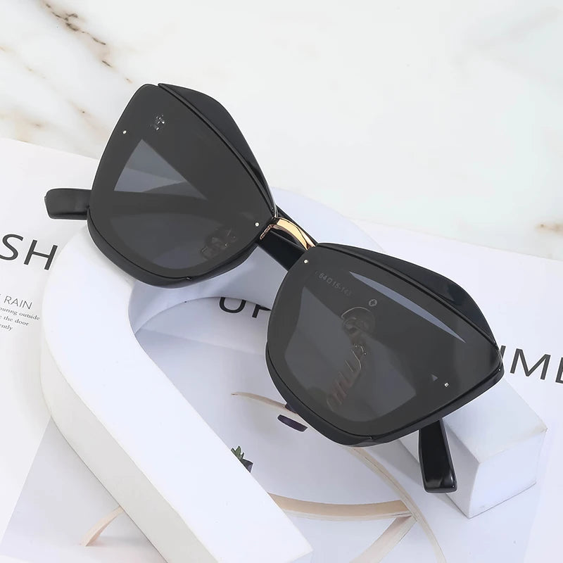 Designer Cat Eye with Chain UV400 Sunglasses for Women 
