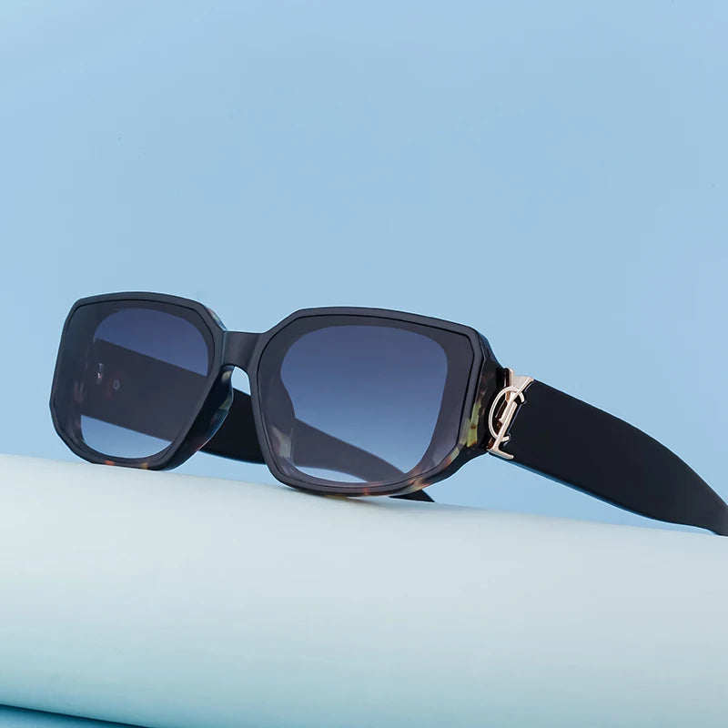 Designer Personality Rectangle UV400 Sunglasses for Women 