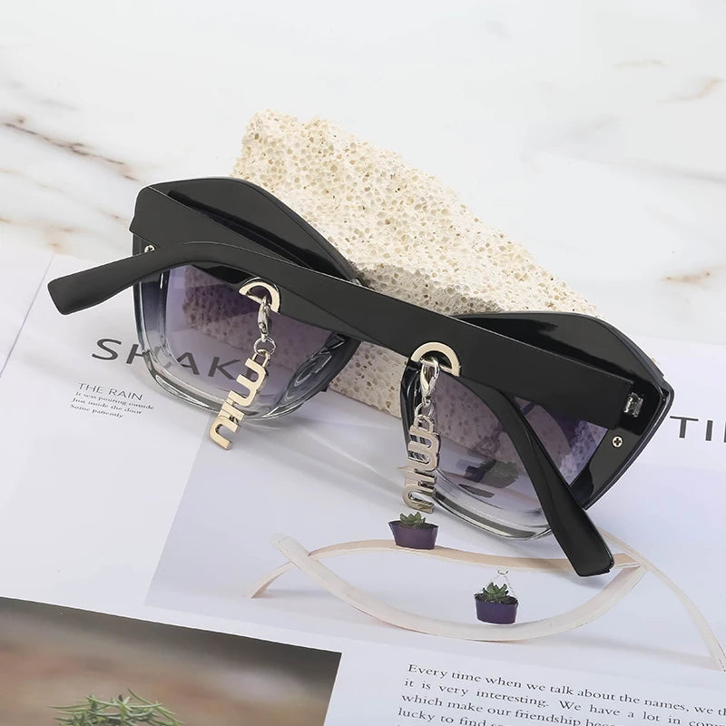 Designer Cat Eye with Chain UV400 Sunglasses for Women 