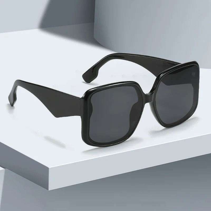 Elevate Your Style with the 2025 Women's Oversized Gradient Sunglasses - Unique Double Frame Design & UV400 Protection