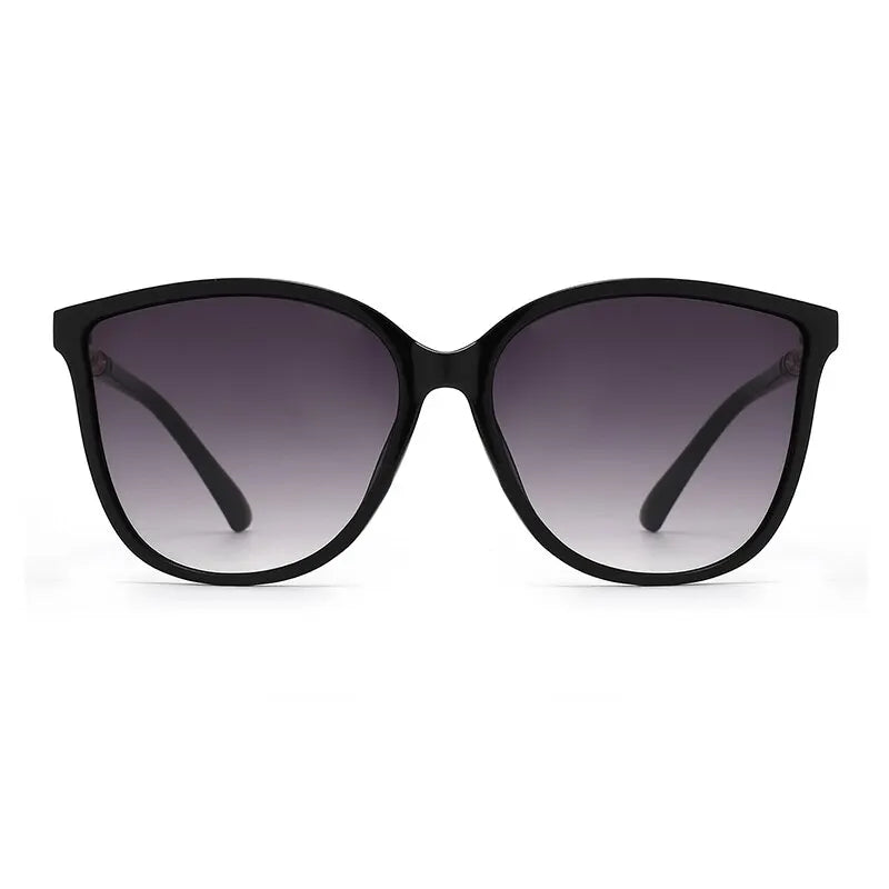 Chic Vintage Cat Eye Sunglasses for Women - Retro Designer Shades with UV400 Protection